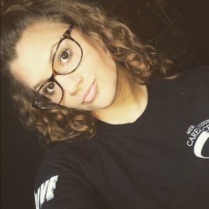 Meet your Posher, Jana